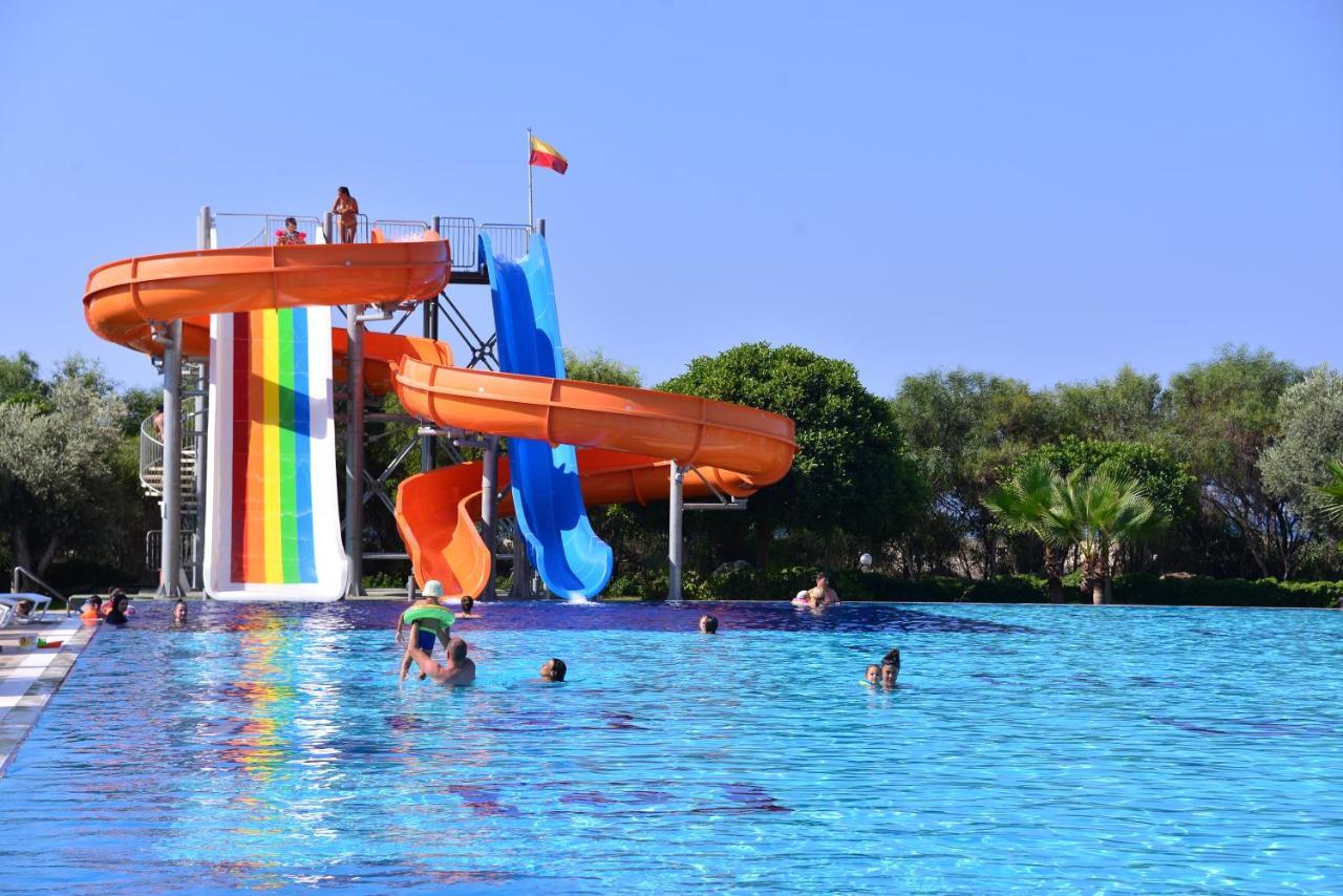 Andriake Beach Club Hotel デムレ エクステリア 写真
