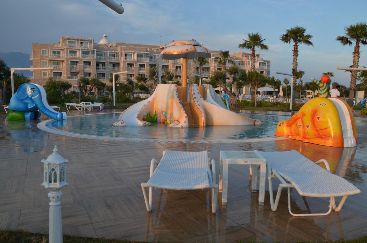 Andriake Beach Club Hotel デムレ エクステリア 写真