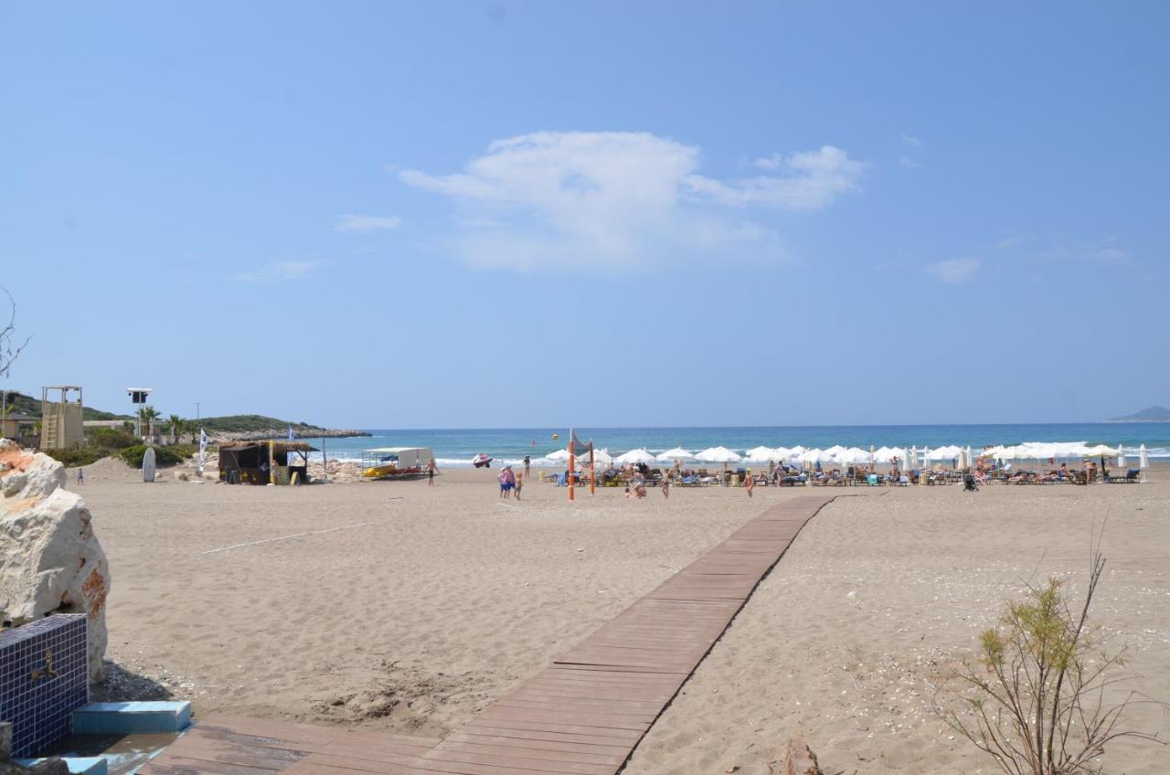 Andriake Beach Club Hotel デムレ エクステリア 写真
