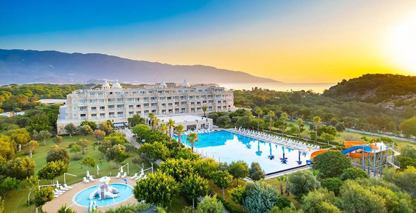 Andriake Beach Club Hotel デムレ エクステリア 写真