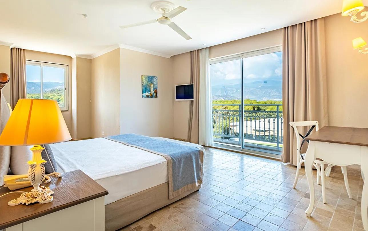 Andriake Beach Club Hotel デムレ エクステリア 写真