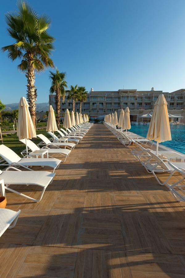 Andriake Beach Club Hotel デムレ エクステリア 写真