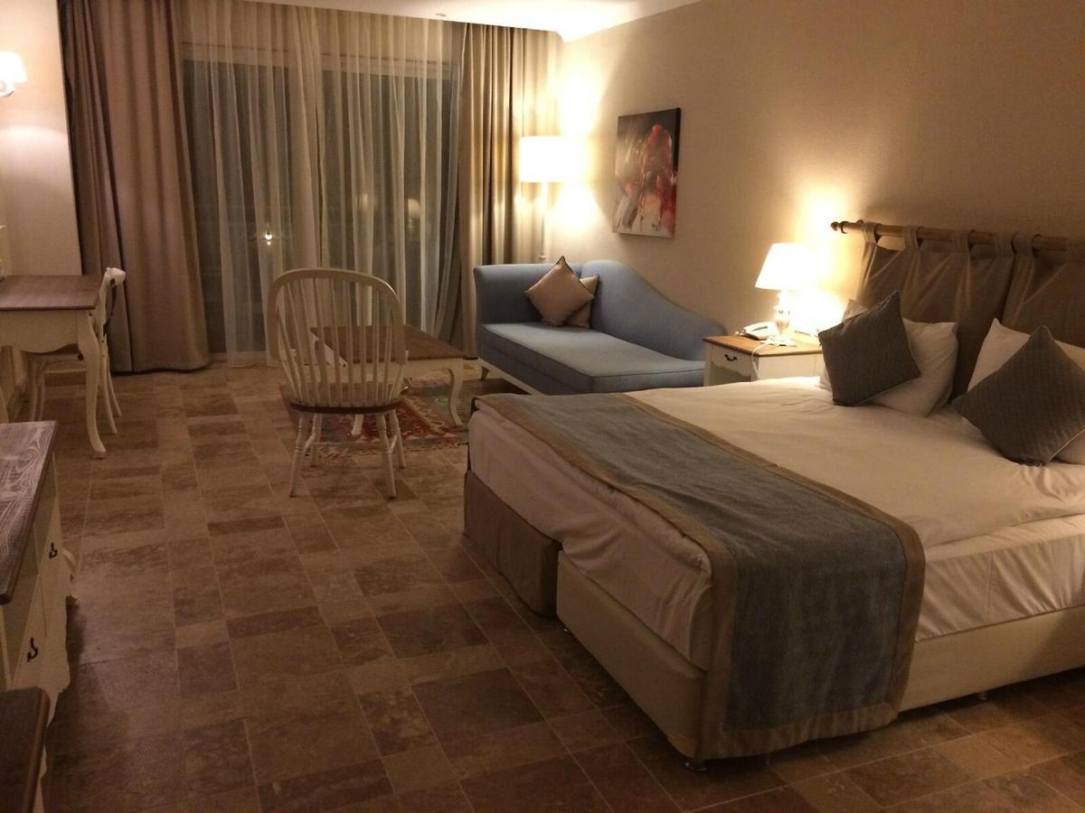Andriake Beach Club Hotel デムレ エクステリア 写真
